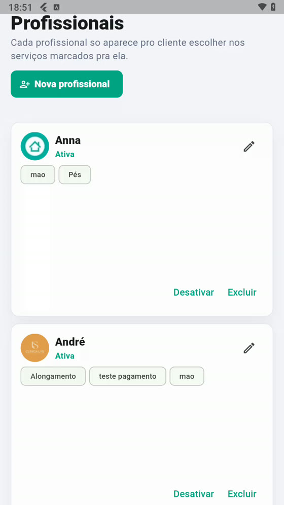 Tela de gestão de profissionais no app do dono
